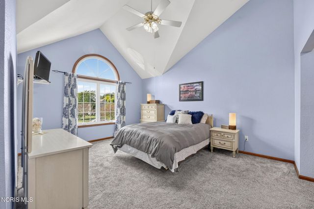 1803 Arrow Lane, Perrysburg, OH 43551