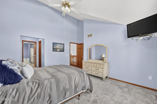 1803 Arrow Lane, Perrysburg, OH 43551