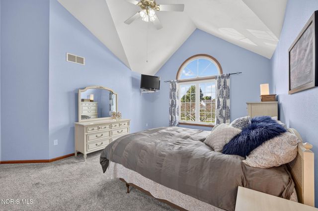 1803 Arrow Lane, Perrysburg, OH 43551