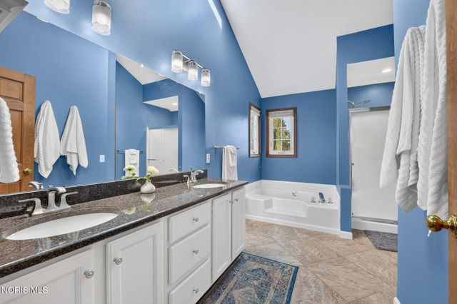 1803 Arrow Lane, Perrysburg, OH 43551