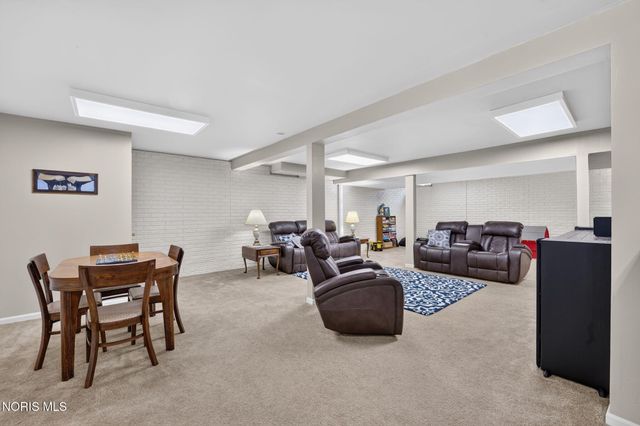 1803 Arrow Lane, Perrysburg, OH 43551