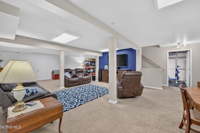 1803 Arrow Lane, Perrysburg, OH 43551