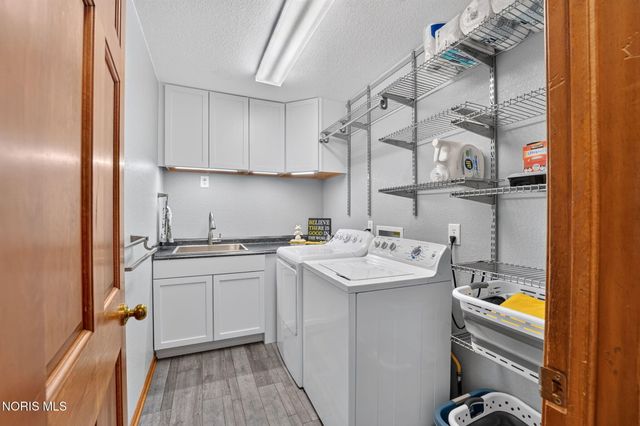 1803 Arrow Lane, Perrysburg, OH 43551