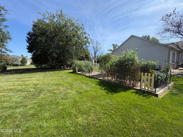 1803 Arrow Lane, Perrysburg, OH 43551