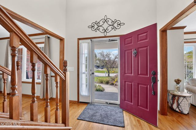 1803 Arrow Lane, Perrysburg, OH 43551