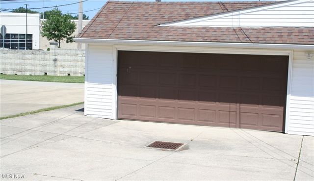 1269 Bonnie Lane, Mayfield Heights, OH 44124