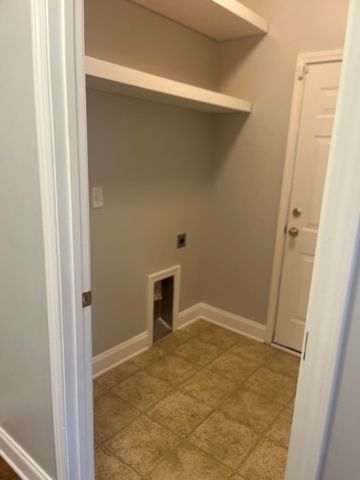 7004 Lanier Street, Hanahan, SC 29410