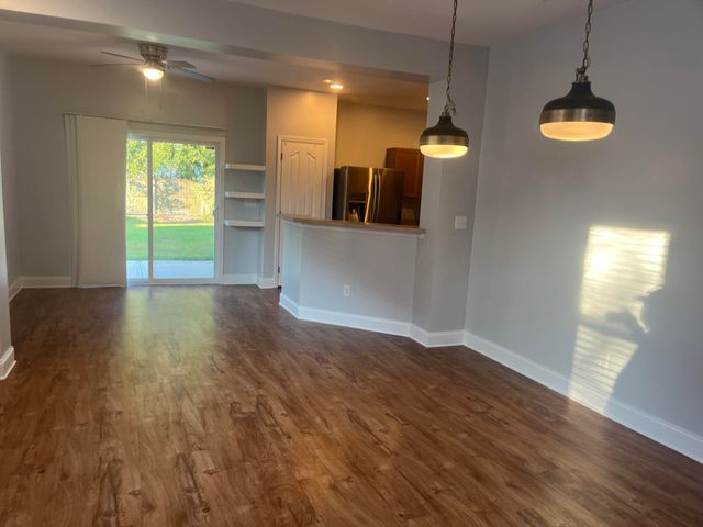 7004 Lanier Street, Hanahan, SC 29410