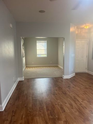 7004 Lanier Street, Hanahan, SC 29410