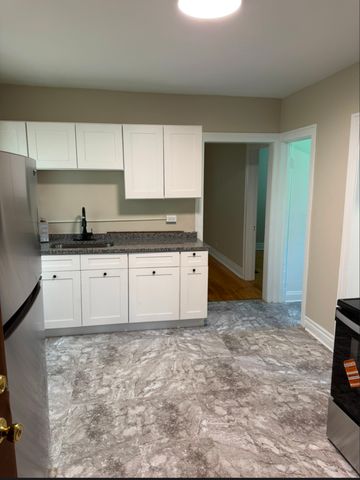 2159 S Millard Avenue 1F, Chicago, IL 60623