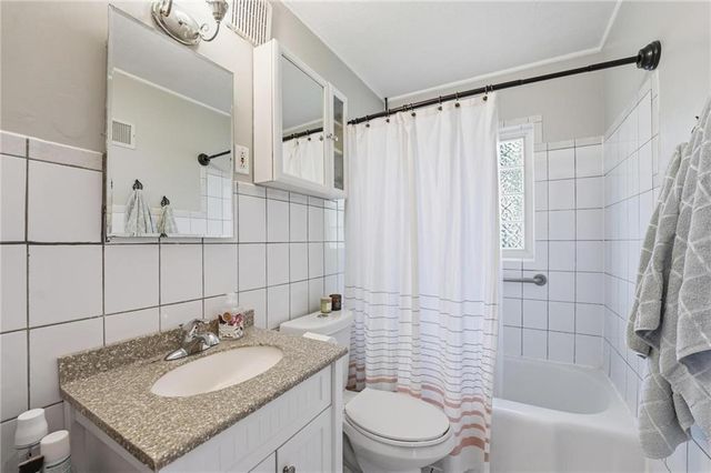 6200 W 56th Street, Mission, KS 66202