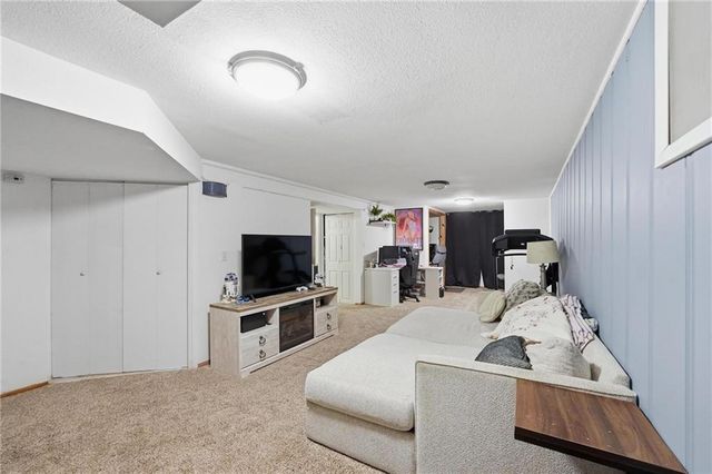 6200 W 56th Street, Mission, KS 66202