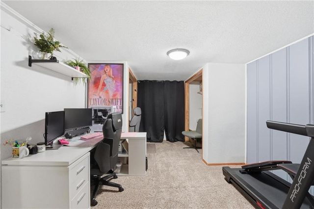 6200 W 56th Street, Mission, KS 66202