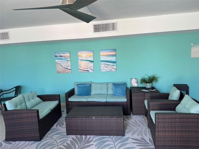1200 HIBISCUS Avenue PH3, Pompano Beach, FL 33062