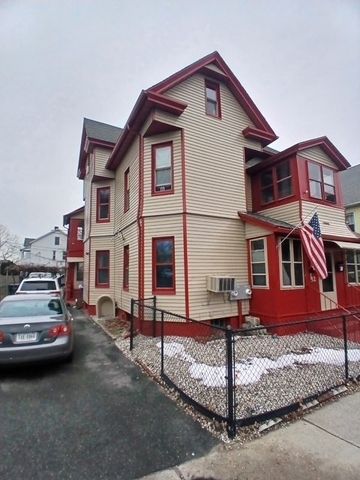32 Wendell Pl, Springfield, MA 01105