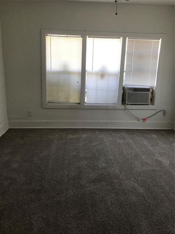 614 NW 8th Street, Mineral Wells, TX 76067