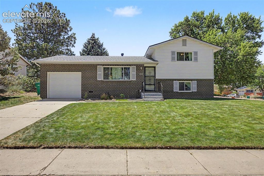 712 Lansing Drive, Colorado Springs, CO 80909