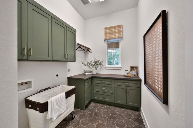 26747 Alderbrook Avenue, Montgomery, TX 77316