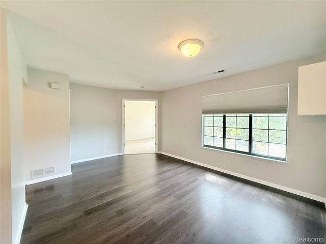 1550 MEADOW SIDE Drive 187, Rochester Hills, MI 48307