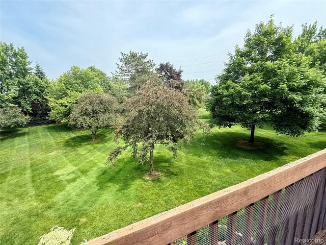 1550 MEADOW SIDE Drive 187, Rochester Hills, MI 48307