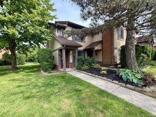 1550 MEADOW SIDE Drive 187, Rochester Hills, MI 48307
