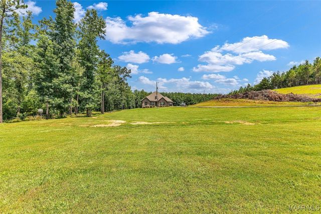 447 Galloway Drive, Wetumpka, AL 36093
