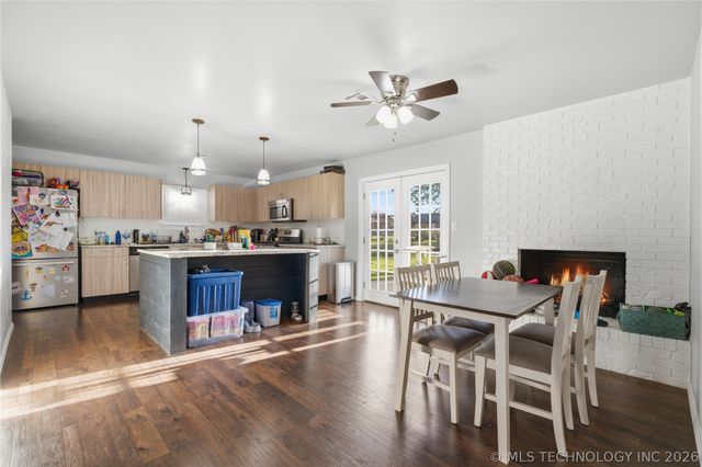 1109 N Hickory Place, Broken Arrow, OK 74012