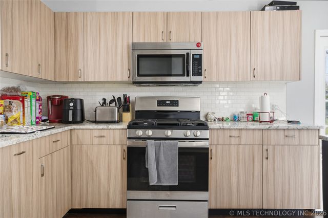 1109 N Hickory Place, Broken Arrow, OK 74012