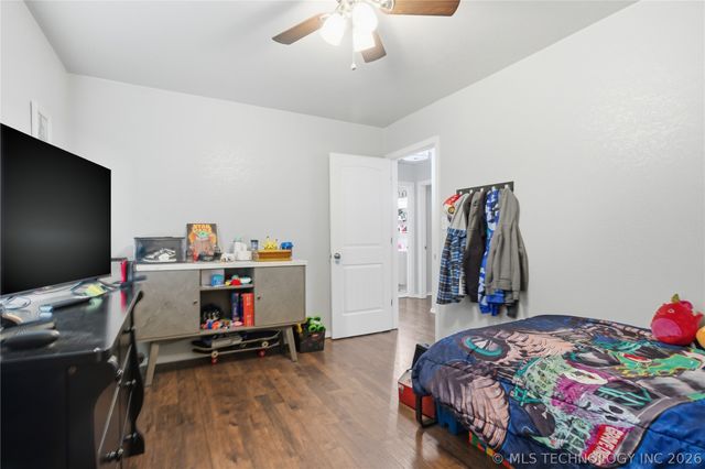 1109 N Hickory Place, Broken Arrow, OK 74012