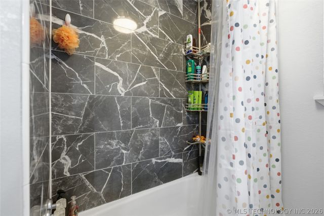 1109 N Hickory Place, Broken Arrow, OK 74012