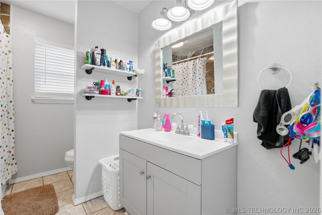 1109 N Hickory Place, Broken Arrow, OK 74012