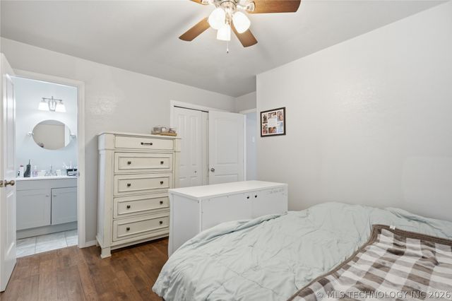 1109 N Hickory Place, Broken Arrow, OK 74012