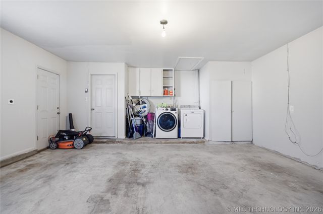 1109 N Hickory Place, Broken Arrow, OK 74012