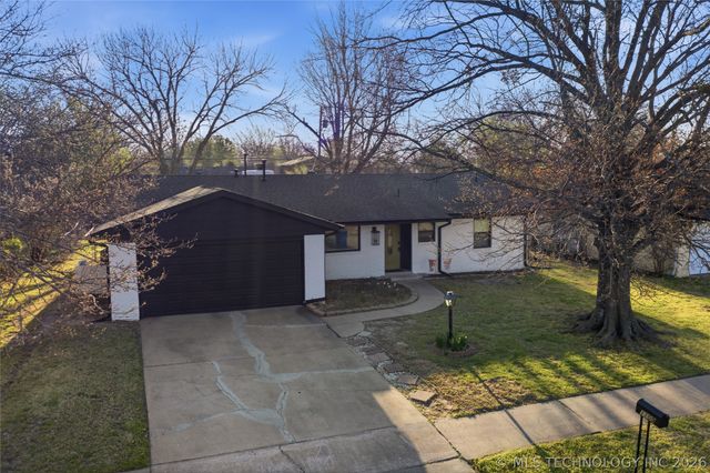 1109 N Hickory Place, Broken Arrow, OK 74012