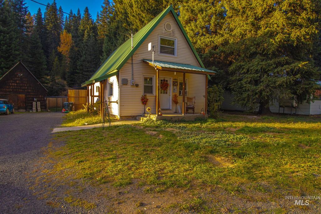 209 Canal St, Pierce, ID 83546 photo 2
