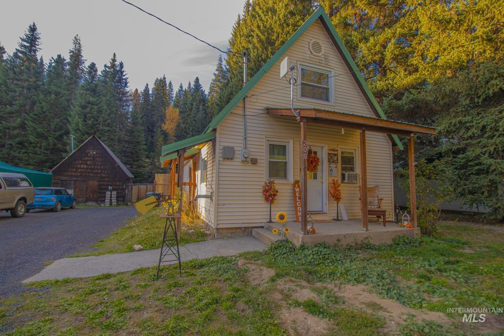 209 Canal St, Pierce, ID 83546 photo 3