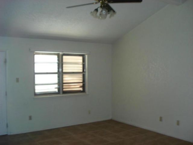 2222 Meadowgrove Dr, Corpus Christi, TX 78414