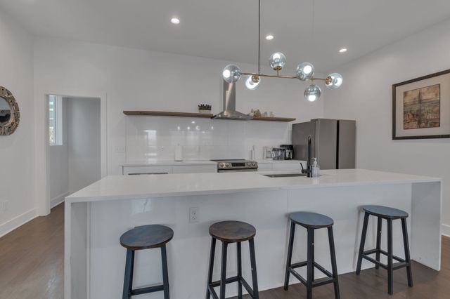 520 Weakley Ave, Nashville, TN 37207