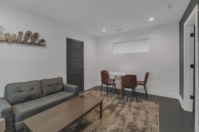 520 Weakley Ave, Nashville, TN 37207