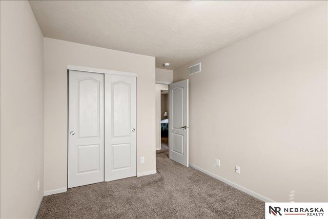 8414 Baker Street, Omaha, NE 68122