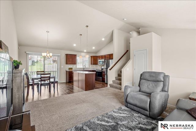 8414 Baker Street, Omaha, NE 68122