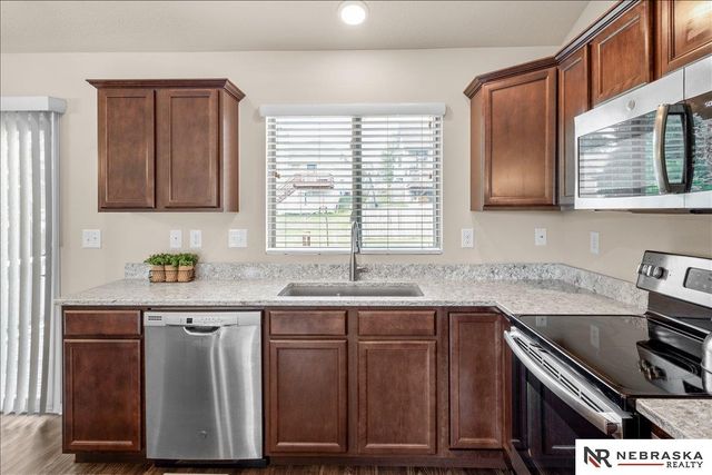 8414 Baker Street, Omaha, NE 68122