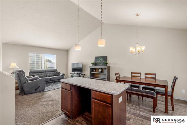 8414 Baker Street, Omaha, NE 68122