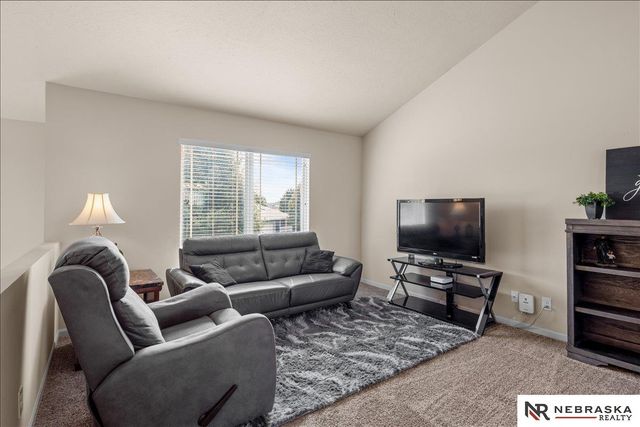 8414 Baker Street, Omaha, NE 68122