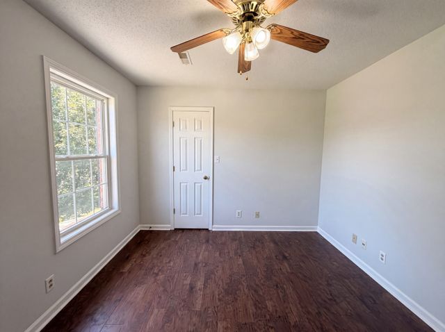 1117 Thornberry Dr, Clarksville, TN 37043