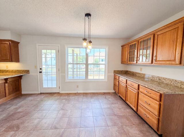 1117 Thornberry Dr, Clarksville, TN 37043