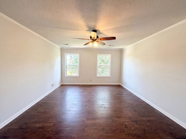 1117 Thornberry Dr, Clarksville, TN 37043