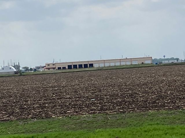 2927 Peoria Street, Peru, IL 61354