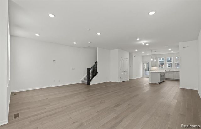 42905 Atwood Avenue, Novi, MI 48375