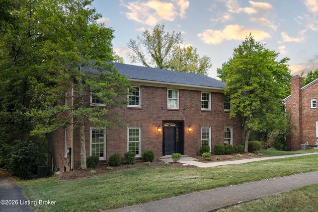 2108 Bainbridge Row Dr, Louisville, KY 40207
